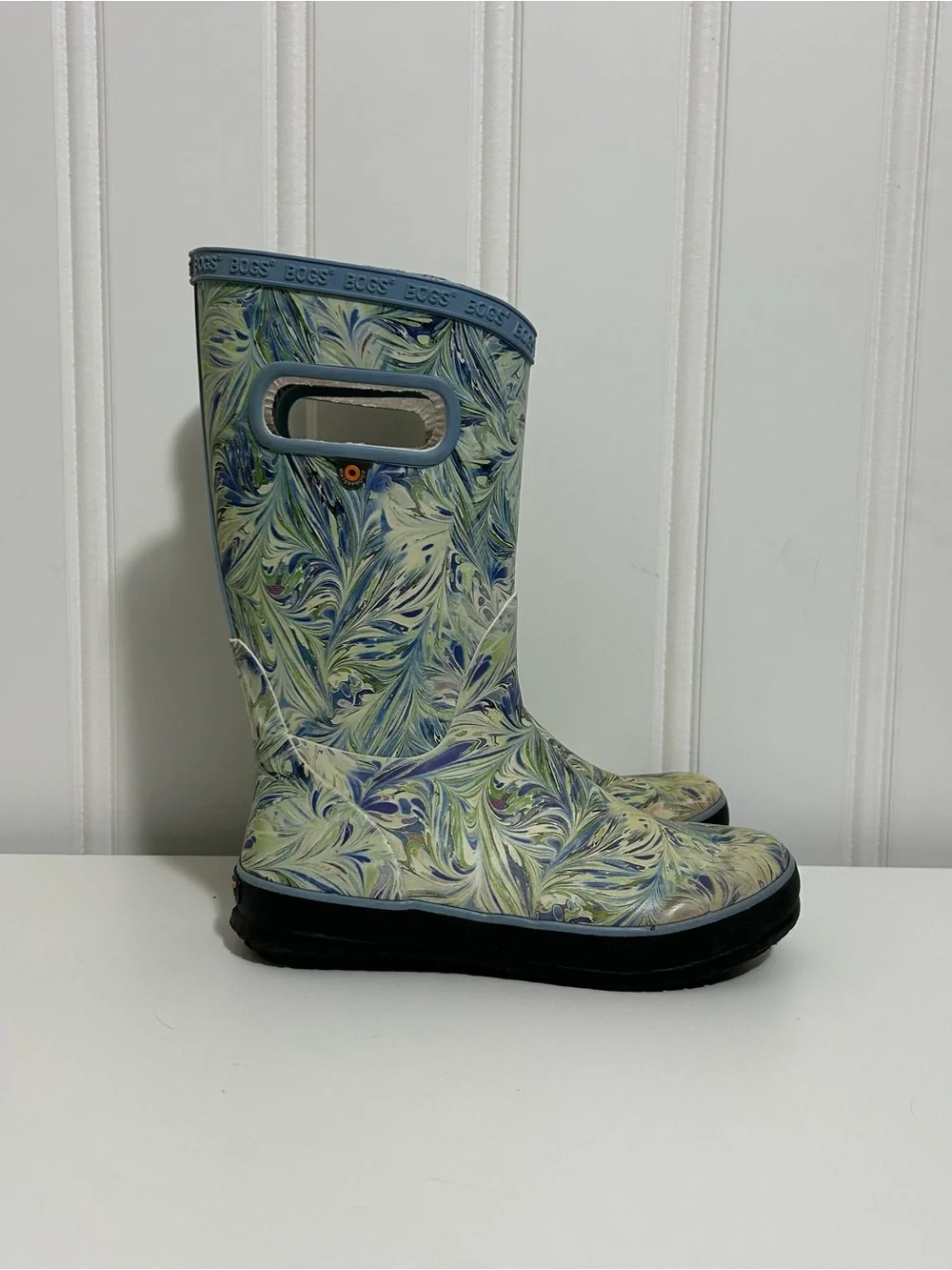 Bogs rubber rain boots blue green marble